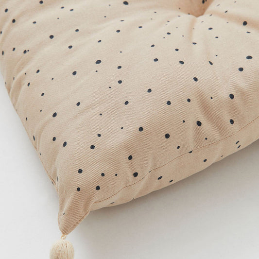 Doted Quinn Bolster